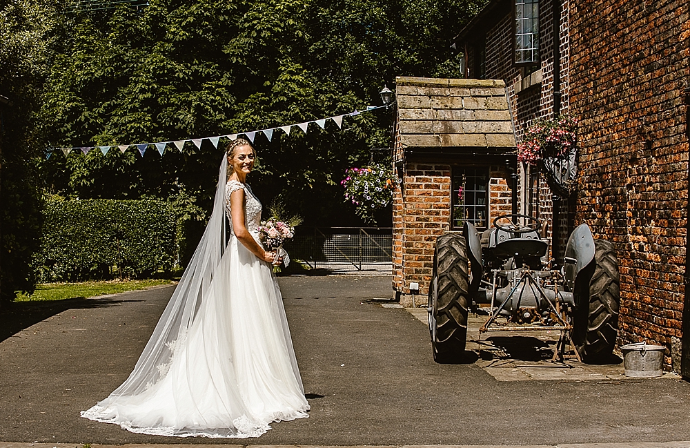 Rustic Lancashire Barn Wedding_0018.jpg Rustic Lancashire Barn Wedding_0018.jpg