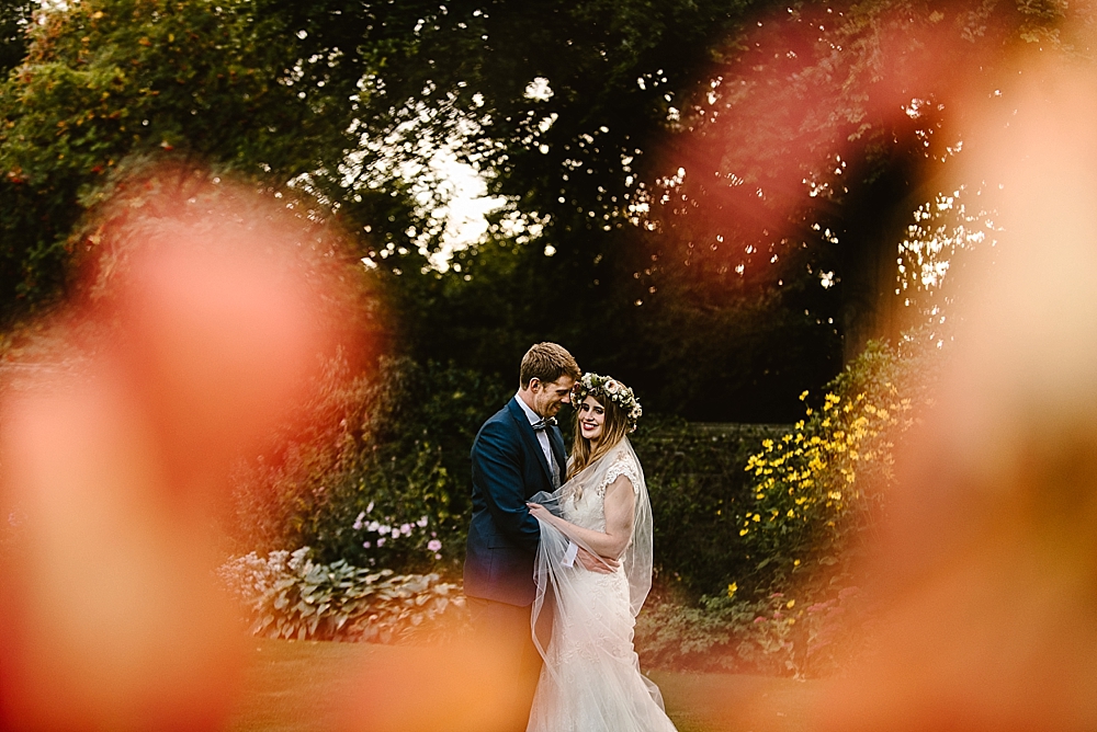 yorkshire-wedding-photographer-East-Riddlesden-hall-wedding-photography_0035.jpg
