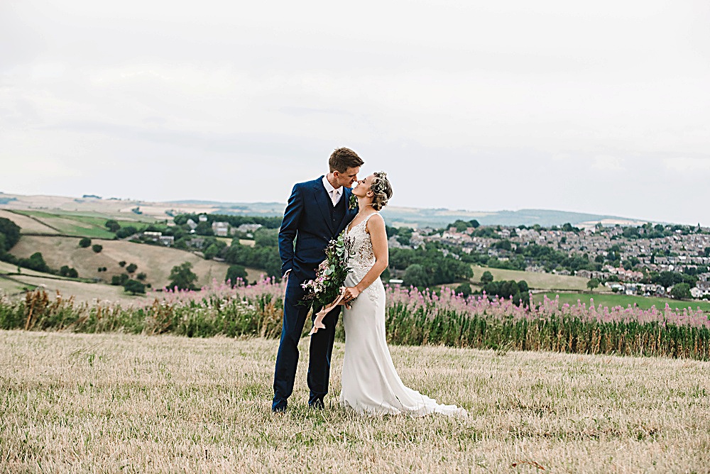 Peak District Country Pub Wedding_0012.jpg Peak District Country Pub Wedding_0012.jpg